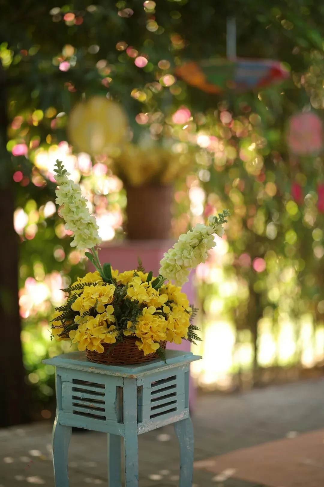 บริการจัดดอกไม้งานศพ ดอกไม้หน้าหีบ และตกแต่งเมรุอย่างสมเกียรติ โดยร้านดอกไม้หาดใหญ่ Honeybee Flowers